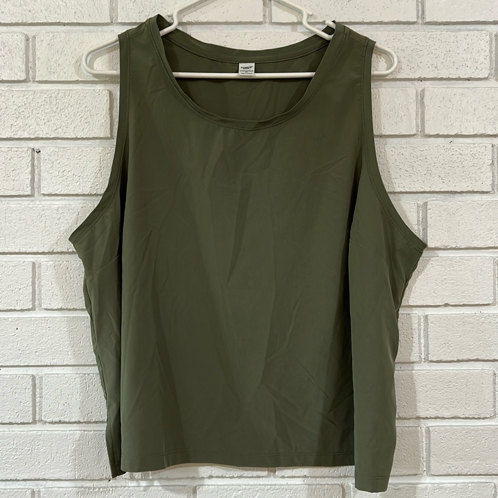 Old Navy Active Cropped Tank XL
